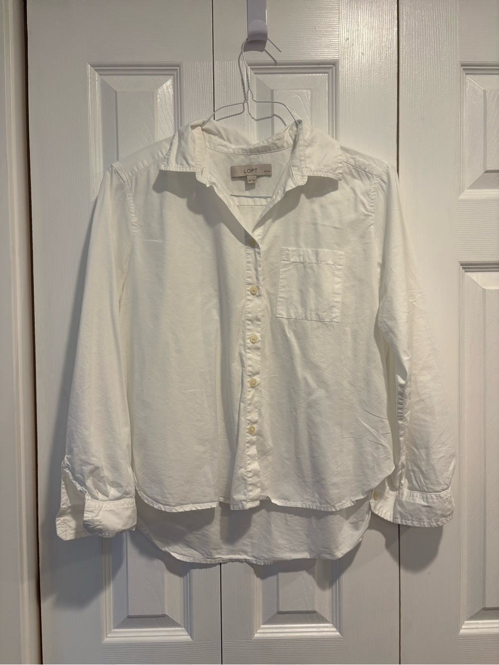 LOFT Women's Classic White Button-Up Shirt